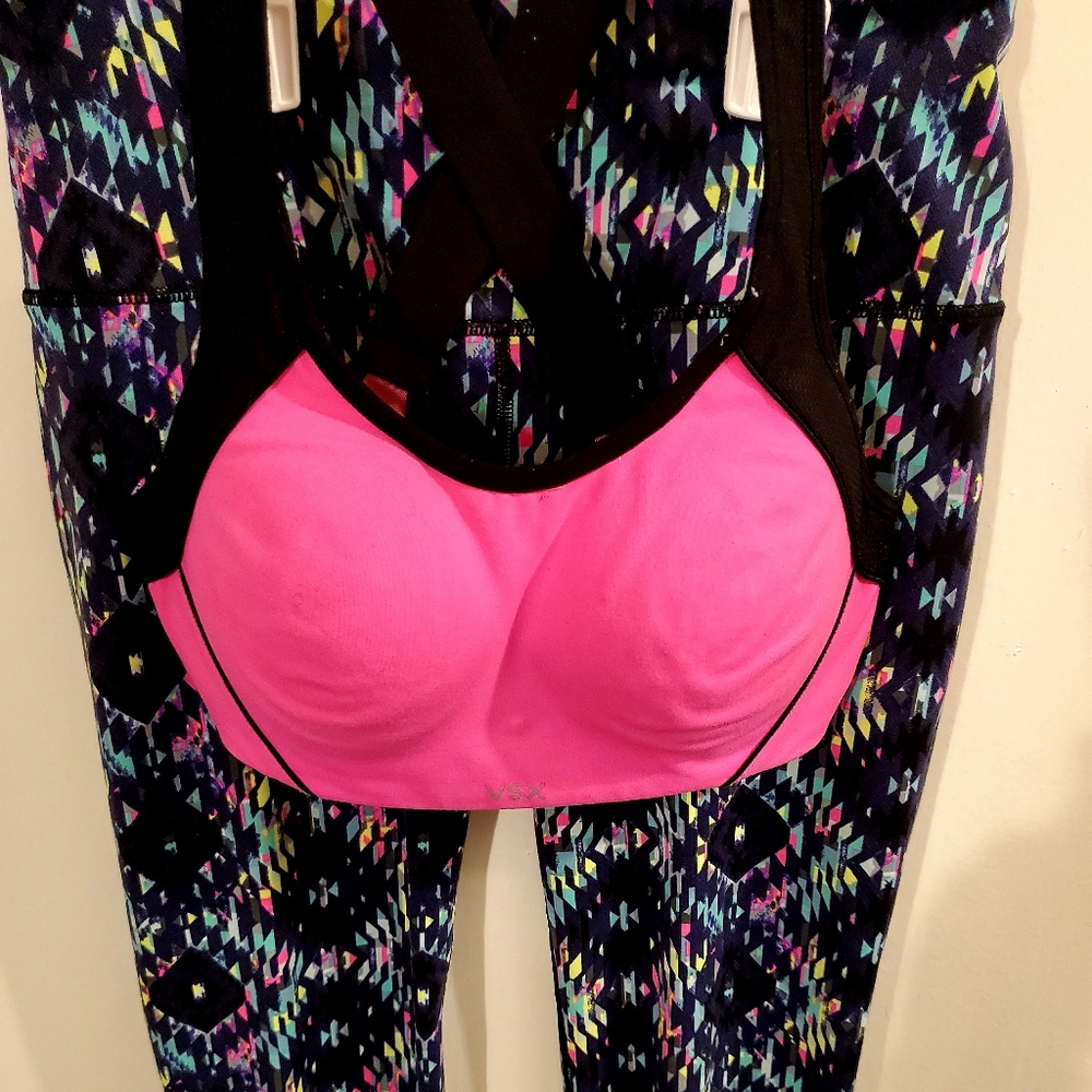 Victoria Secret Workout Set - Picture 4 of 7